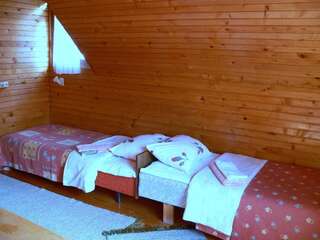 Гостевой дом Kivi Turismitalu Варди Небольшой двухместный номер с 2 отдельными кроватями-2